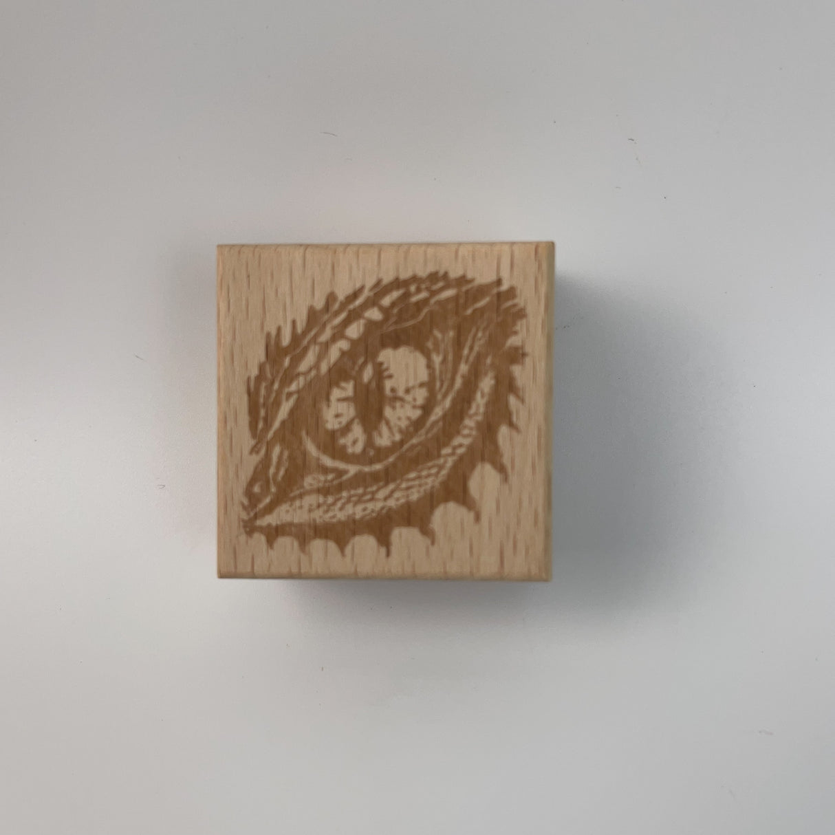 1pc dragon eye stamp (z120402-1)